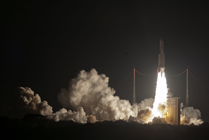 Exitoso lanzamiento del ARSAT-1 al espacio